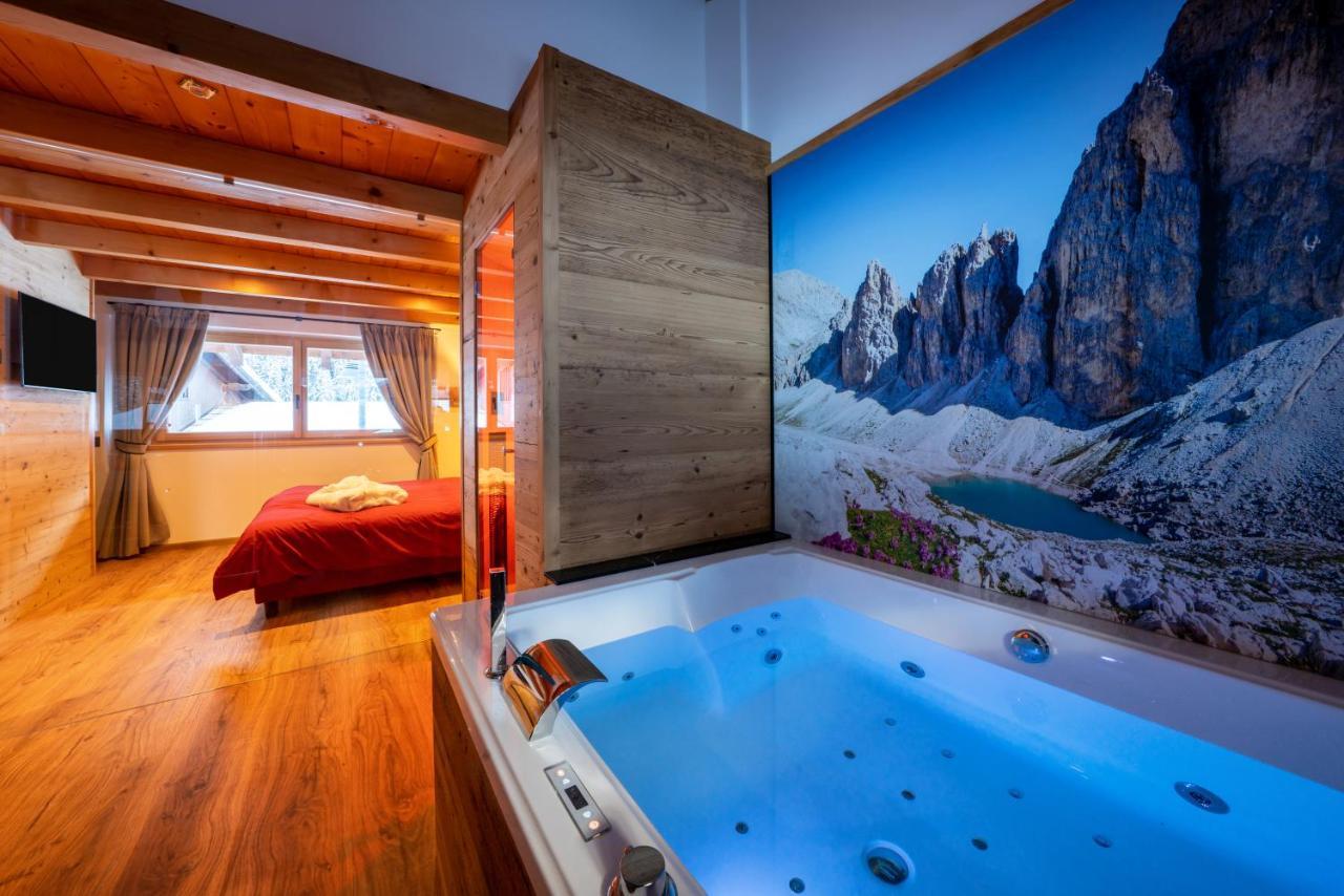 Luxury Chalet Orchidea Canazei Extérieur photo